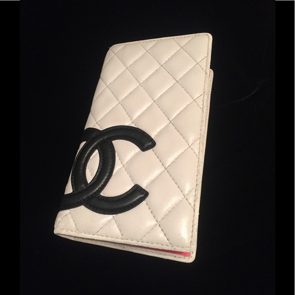 CHANEL Handbags - Authentic CHANEL wallet